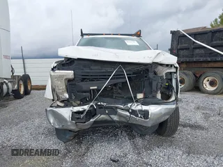 2017 Ford F-250 XL with VIN 1FD7X2B6XHEE15151, listed as a IAAI auction lot 42161769 with 293,798 mi miles and . Bid and sale history available at DreamBid. Image 12.