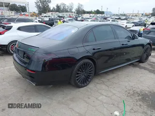 2021 Mercedes-Benz S 580 with VIN W1K6G7GB4MA042831, listed as a IAAI auction lot 41969596 with 40,625 mi miles and . Bid and sale history available at DreamBid. Image 4.