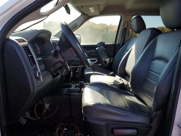 2015 Ram 2500 Tradesman z VIN 3C6TR5HT3FG693219, wystawiony jako Copart lot #76482764 z przebiegiem 41 818 mil mil oraz Szkoda całkowita • Salvage title. Historia ofert i sprzedaży dostępna na DreamBid. Obrazek 7.