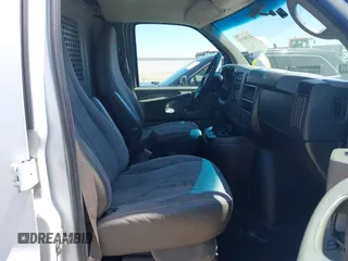 2015 Chevrolet Express Cargo with VIN 1GCWGFCF5F1287900, listed as a IAAI auction lot 42158192 with 203,632 mi miles. Bid and sale history available at carsss.com. Image 5.