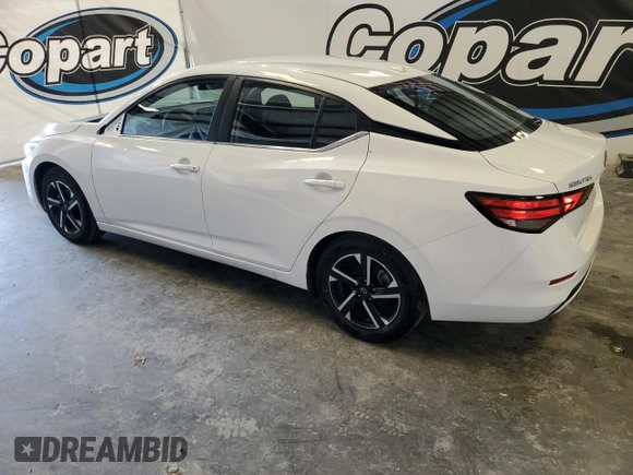 2024 Nissan Sentra SV with VIN 3N1AB8CV3RY352788, listed as a Copart auction lot 54801595 with 28,453 mi miles and Clean Title. Bid and sale history available at DreamBid. Image 2.