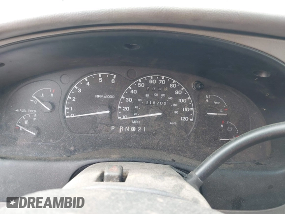 1999 Mercury Mountaineer z VIN 4M2DU52P3XUJ37055, wystawiony jako IAAI lot #41940577 z przebiegiem 218 702 mil mil oraz . Historia ofert i sprzedaży dostępna na DreamBid. Obrazek 7.