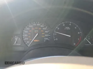 2002 Saturn LS z VIN 1G8JS54FX2Y561508, wystawiony jako Copart lot #78428284 z przebiegiem 32 623 mil mil oraz Tytuł czysty. Historia ofert i sprzedaży dostępna na DreamBid. Obrazek 9.