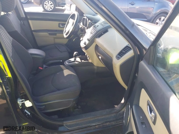 2013 Kia Soul + with VIN KNDJT2A62D7619416, listed as a IAAI auction lot 42046150 with 116,851 mi miles. Bid and sale history available at carsss.com. Image 5.