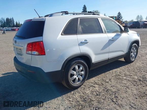 2013 Kia Sorento LX with VIN 5XYKT3A60DG349289, listed as a IAAI auction lot 42063515 with 138,676 mi miles and . Bid and sale history available at carsss.com. Image 4.