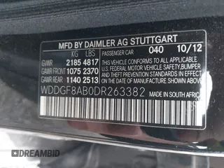 2013 Mercedes-Benz C 300 Sport z VIN WDDGF8AB0DR263382, wystawiony jako IAAI lot #42601043 z przebiegiem 106 154 mil mil oraz . Historia ofert i sprzedaży dostępna na DreamBid. Obrazek 9.