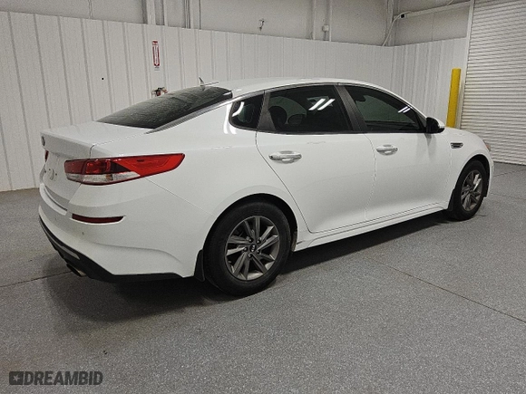 2020 Kia Optima LX with VIN 5XXGT4L30LG427927, listed as a Copart auction lot 48677655 with 128,304 mi miles and Clean Title. Bid and sale history available at carsss.com. Image 3.