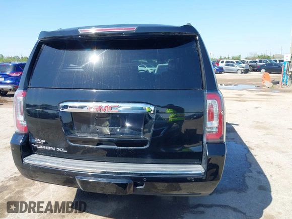 2016 GMC Yukon XL Denali with VIN 1GKS2HKJ2GR111246, listed as a IAAI auction lot 41834364 with 73,418 mi miles. Bid and sale history available at carsss.com. Image 16.