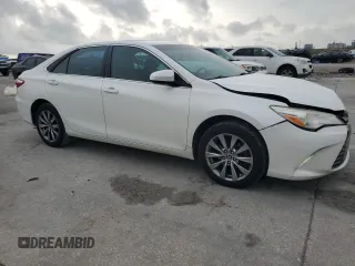 2015 Toyota Camry XLE with VIN 4T1BF1FK5FU940068, listed as a Copart auction lot 54564315 with 161,765 mi miles and Salvage Title. Bid and sale history available at carsss.com. Image 4.