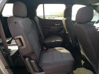 2023 Chevrolet Traverse LT Cloth with VIN 1GNERGKW3PJ193553, listed as a Copart auction lot 50646325 with 33,384 mi miles and Salvage Title. Bid and sale history available at carsss.com. Image 10.