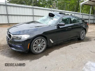 2018 BMW 5 Series 530i xDrive z VIN WBAJA7C5XJWA73313, wystawiony jako Copart lot #52532775 z przebiegiem Nie podano mil oraz Nie do naprawy • Non repairable. Historia ofert i sprzedaży dostępna na DreamBid. Obrazek 1.
