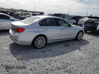 2015 BMW 3 Series 328i z VIN WBA3A5G59FNS84441, wystawiony jako Copart lot #63159925 z przebiegiem 89 735 mil mil oraz Czysty tytuł • Clean title. Historia ofert i sprzedaży dostępna na DreamBid. Obrazek 3.