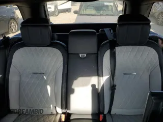 2020 Land Rover Range Rover SV Autobiography Dynamic with VIN SALGW2RE5LA575063, listed as a Copart auction lot 60424275 with 81,501 mi miles and Salvage title. Bid and sale history available at DreamBid. Image 10.