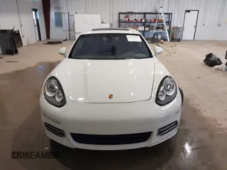 2016 Porsche Panamera 4 z VIN WP0AA2A71GL000087, wystawiony jako IAAI lot #41435476 z przebiegiem 103 537 mil mil oraz . Historia ofert i sprzedaży dostępna na DreamBid. Obrazek 12.