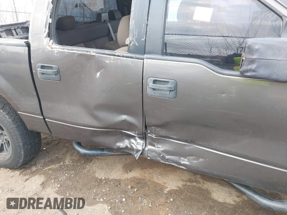 2006 Ford F-150 XLT с VIN 1FTRW14W86FA69759, выставлен на аукционе IAAI как лот 41742707 с пробегом Не указан миль и . История ставок и продаж доступна на DreamBid. Изображение 11.