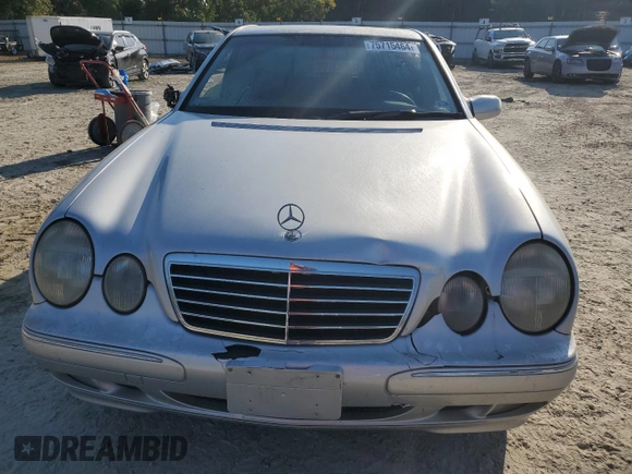 2000 Mercedes-Benz E-Class with VIN WDBJF65J3YB167247, listed as a Copart auction lot 75715464 with 0 mi miles and Salvage Title. Bid and sale history available at carsss.com. Image 5.
