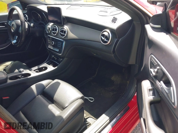 2017 Mercedes-Benz CLA 250 z VIN WDDSJ4EB7HN414193, wystawiony jako IAAI lot #41948084 z przebiegiem 130 298 mil mil oraz . Historia ofert i sprzedaży dostępna na DreamBid. Obrazek 5.