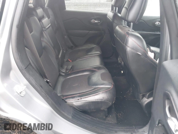 2014 Jeep Cherokee Trailhawk with VIN 1C4PJMBB3EW222747, listed as a IAAI auction lot 41622880 with 183,349 mi miles. Bid and sale history available at carsss.com. Image 8.