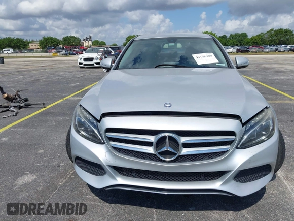 2015 Mercedes-Benz C 300 Luxury with VIN 55SWF4KB9FU033375, listed as a IAAI auction lot 42186200 with 115,307 mi miles and . Bid and sale history available at carsss.com. Image 6.