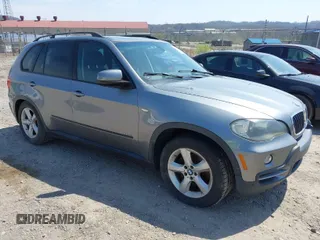 2007 BMW X5 3.0si with VIN 5UXFE43557L013585, listed as a IAAI auction lot 42081447 with 0 mi miles. Bid and sale history available at carsss.com. Image 1.