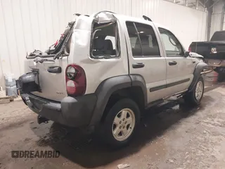 2007 Jeep Liberty Sport z VIN 1J4GL48K47W694423, wystawiony jako IAAI lot #41452077 z przebiegiem 159 502 mil mil oraz . Historia ofert i sprzedaży dostępna na DreamBid. Obrazek 4.