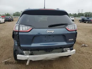 2019 Jeep Cherokee Latitude with VIN 1C4PJLCB9KD412004, listed as a Copart auction lot 61642015 with 121,336 mi miles and Salvage title. Bid and sale history available at DreamBid. Image 6.