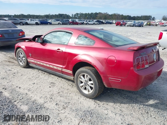 2006 Ford Mustang Standard with VIN 1ZVFT80N165150848, listed as a IAAI auction lot 40840939 with 208,924 mi miles and . Bid and sale history available at DreamBid. Image 3.