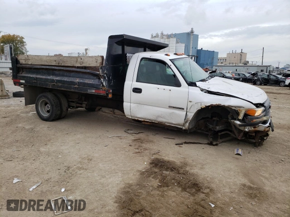 2006 GMC Sierra 3500 WT z VIN 1GDJK34U56E167281, wystawiony jako Copart lot #76955914 z przebiegiem 197 351 mil mil oraz Szkody całkowita. Historia ofert i sprzedaży dostępna na DreamBid. Obrazek 4.