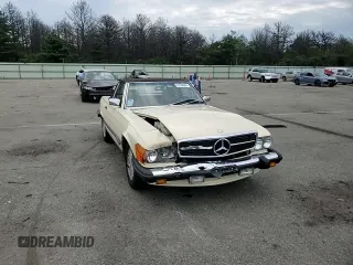 1989 Mercedes-Benz 560 SL z VIN WDBBA48D9KA102252, wystawiony jako Copart lot #61684484 z przebiegiem 111 537 mil mil oraz Szkoda całkowita • Salvage title. Historia ofert i sprzedaży dostępna na DreamBid. Obrazek 10.