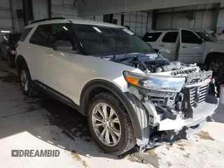2023 Ford Explorer XLT with VIN 1FMSK8DH2PGB30764, listed as a IAAI auction lot 41608272 with 33,952 mi miles. Bid and sale history available at carsss.com. Image 1.