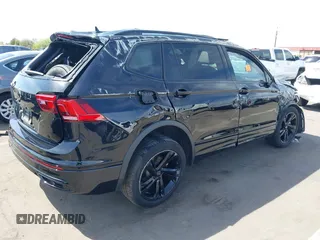 2023 Volkswagen Tiguan SE R-Line Black с VIN 3VVCB7AX9PM014564, выставлен на аукционе IAAI как лот 41993740 с пробегом Не указан миль и . История ставок и продаж доступна на DreamBid. Изображение 4.