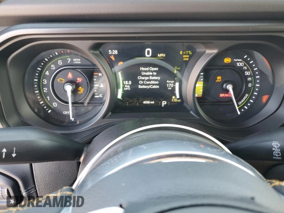 2024 Jeep Wrangler Sahara z VIN 1C4RJXP62RW228549, wystawiony jako Copart lot #57480235 z przebiegiem 6 036 mil mil oraz Szkoda całkowita • Salvage title. Historia ofert i sprzedaży dostępna na DreamBid. Obrazek 9.