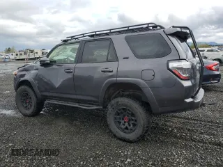 2022 Toyota 4Runner SR5 Premium with VIN JTENU5JR3N6067471, listed as a Copart auction lot 50493315 with 42,450 mi miles and Salvage title. Bid and sale history available at DreamBid. Image 2.