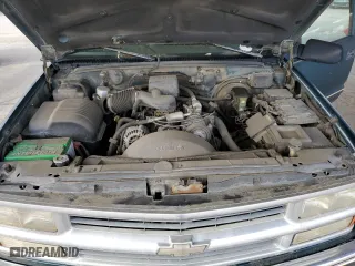 1996 Chevrolet Tahoe with VIN 1GNEK13RXTJ393141, listed as a Copart auction lot 43256455 with 270,108 mi miles and Clean Title. Bid and sale history available at carsss.com. Image 11.