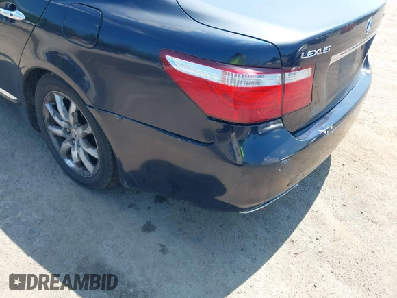2008 Lexus LS 460 with VIN JTHBL46F385055817, listed as a IAAI auction lot 42668757 with 220,389 mi miles and . Bid and sale history available at DreamBid. Image 6.