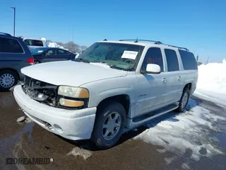 2003 GMC Yukon XL Denali with VIN 1GKFK66U03J295895, listed as a IAAI auction lot 41720019 with 233,965 mi miles. Bid and sale history available at carsss.com. Image 2.