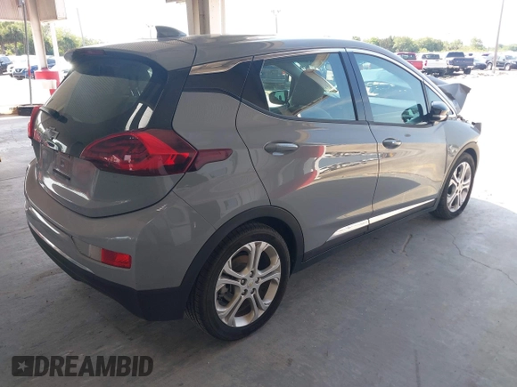 2020 Chevrolet Bolt EV LT z VIN 1G1FY6S01L4109222, wystawiony jako IAAI lot #42231173 z przebiegiem 43 570 mil mil oraz . Historia ofert i sprzedaży dostępna na DreamBid. Obrazek 4.