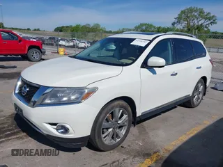 2015 Nissan Pathfinder SL with VIN 5N1AR2MM4FC707351, listed as a IAAI auction lot 42334235 with 124,017 mi miles and . Bid and sale history available at DreamBid. Image 17.