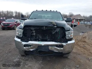 2018 Ram 2500 Tradesman with VIN 3C6UR5HJ9JG189592, listed as a IAAI auction lot 41919085 with 57,154 mi miles. Bid and sale history available at carsss.com. Image 13.