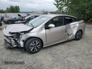 2017 Toyota Prius Plus with VIN JTDKARFP2H3038743, listed as a Copart auction lot 61174125 with Not provided miles and Salvage title. Bid and sale history available at DreamBid. Image 1.