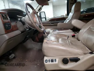 2000 Ford Excursion Limited with VIN 1FMNU43S1YEE15529, listed as a Copart auction lot 81999954 with 197,353 mi miles and Clean title. Bid and sale history available at DreamBid. Image 7.