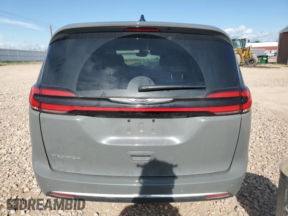 2025 Chrysler Pacifica Select z VIN 2C4RC1BG5SR504762, wystawiony jako Copart lot #59277015 z przebiegiem 20 371 mil mil oraz Czysty tytuł • Clean title. Historia ofert i sprzedaży dostępna na DreamBid. Obrazek 6.