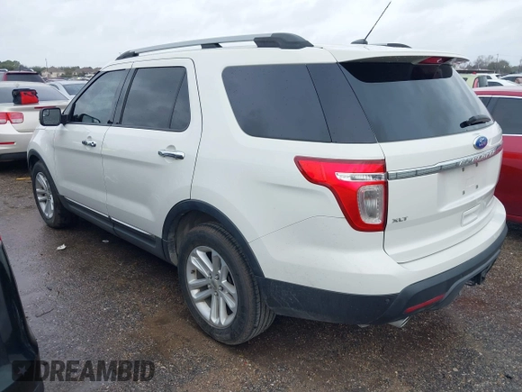 2011 Ford Explorer XLT with VIN 1FMHK7D8XBGA35754, listed as a IAAI auction lot 41563496 with 162,605 mi miles and . Bid and sale history available at carsss.com. Image 3.
