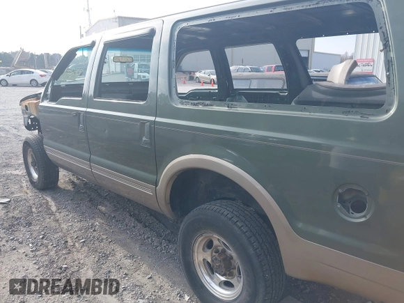2005 Ford Excursion Eddie Bauer z VIN 1FMSU45P05ED43696, wystawiony jako IAAI lot #41674430 z przebiegiem Nie podano mil oraz . Historia ofert i sprzedaży dostępna na DreamBid. Obrazek 3.