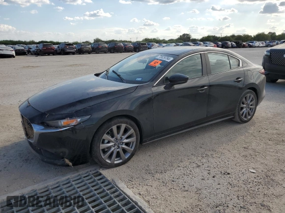 2021 Mazda 3 Preferred with VIN JM1BPBCL8M1340051, listed as a Copart auction lot 70929784 with 26,055 mi miles and Salvage Title. Bid and sale history available at DreamBid. Image 1.