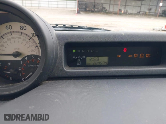2005 Scion xB z VIN JTLKT324154018321, wystawiony jako IAAI lot #42189716 z przebiegiem 204 574 mil mil oraz . Historia ofert i sprzedaży dostępna na DreamBid. Obrazek 7.