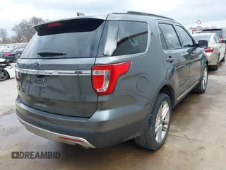 2017 Ford Explorer XLT with VIN 1FM5K7D88HGD35479, listed as a IAAI auction lot 41672936 with 76,414 mi miles and . Bid and sale history available at DreamBid. Image 4.