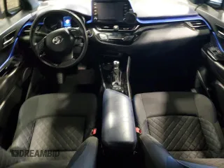 2021 Toyota C-HR LE z VIN NMTKHMBX8MR122450, wystawiony jako Copart lot #55159625 z przebiegiem 44 999 mil mil oraz Szkoda całkowita • Salvage title. Historia ofert i sprzedaży dostępna na DreamBid. Obrazek 8.