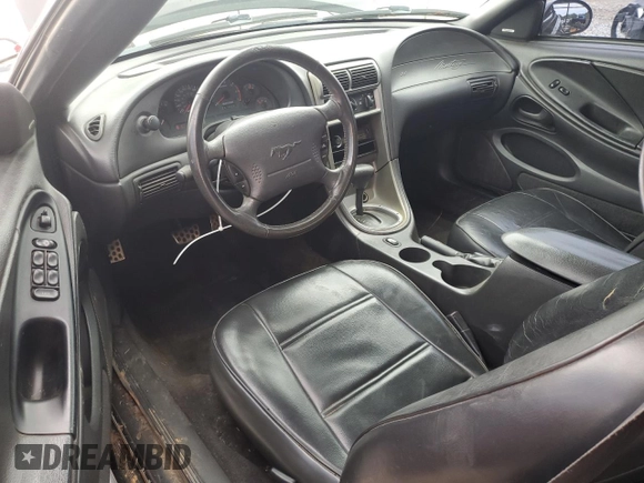 2003 Ford Mustang Deluxe z VIN 1FAFP44433F364091, wystawiony jako Copart lot #54061935 z przebiegiem 201 406 mil mil oraz Szkoda całkowita • Salvage title. Historia ofert i sprzedaży dostępna na DreamBid. Obrazek 8.