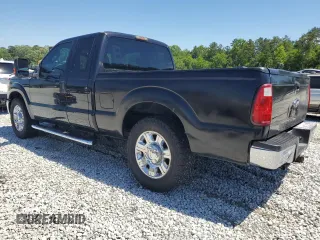 2011 Ford F-250 XL z VIN 1FT7X2A61BEA59962, wystawiony jako Copart lot #55814915 z przebiegiem 243 016 mil mil oraz Szkoda całkowita • Salvage title. Historia ofert i sprzedaży dostępna na DreamBid. Obrazek 2.
